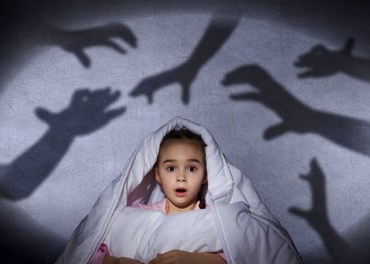 Kaip vaikui įveikti baimę? Net 7 naudingi patarimai!