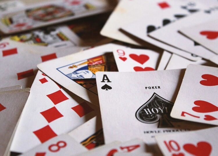 Kortų žaidimų atsiradimas ir istorija